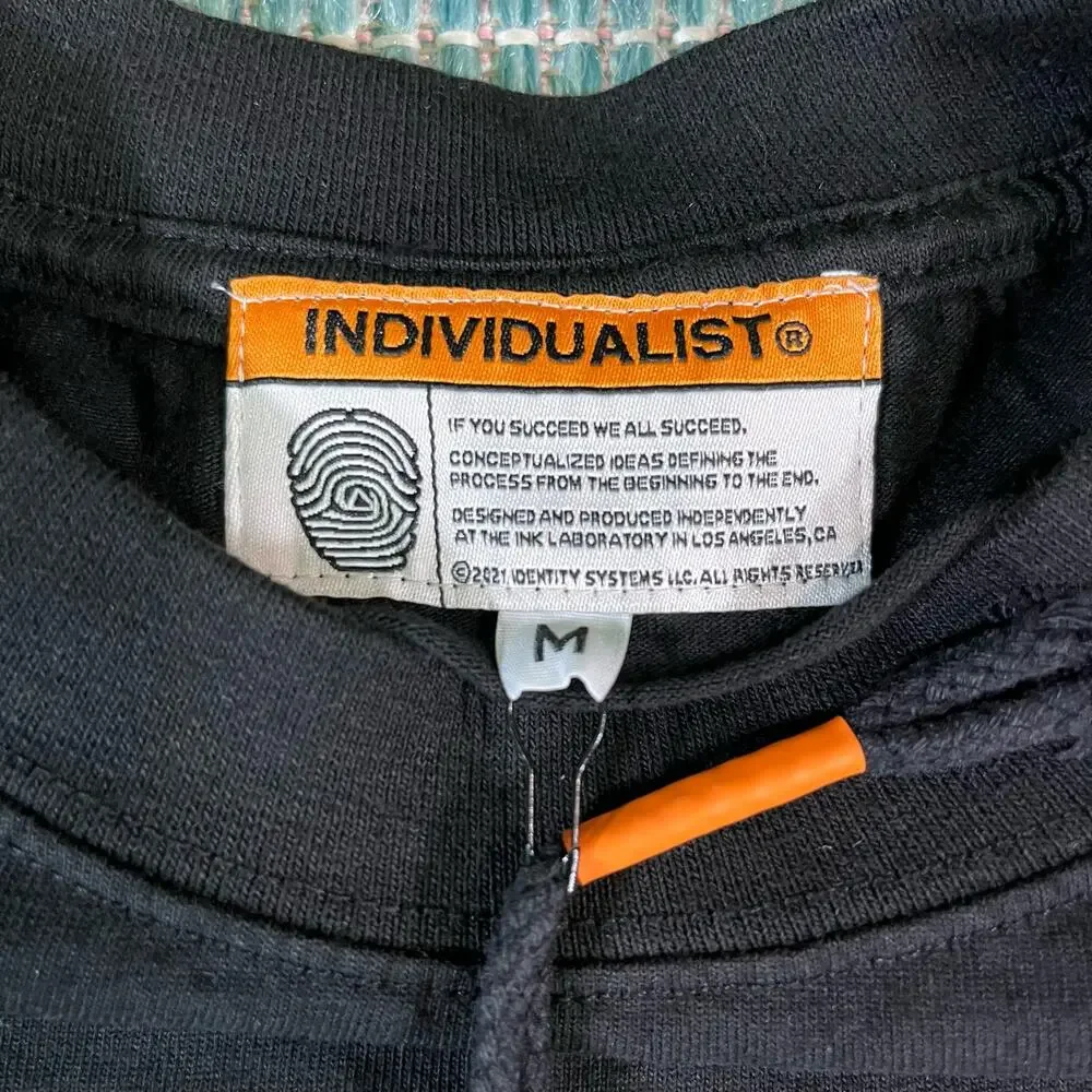 Individualist Arc Spellout Black T Shirt Mens Size M New‎